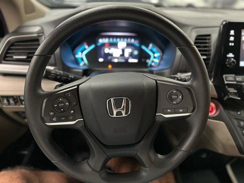 Used 2022 Honda Odyssey EX image 16
