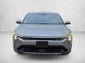 Used 2025 Kia K4 EX video 2