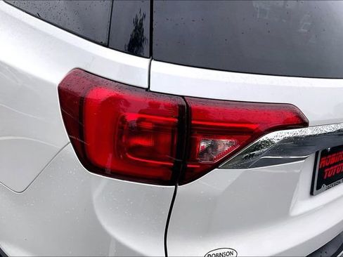 Used 2019 GMC Acadia SLT FWD image 30