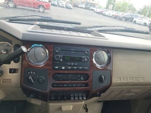 Used 2008 Ford F250 Lariat image 15