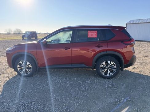 Certified 2023 Nissan Rogue SV w/ SV Premium Package image 8
