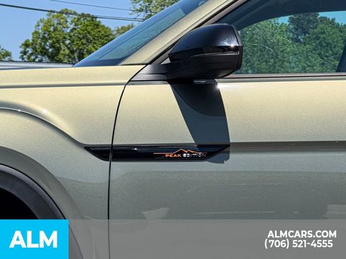 Used 2024 Volkswagen Atlas Peak Edition SE image 10