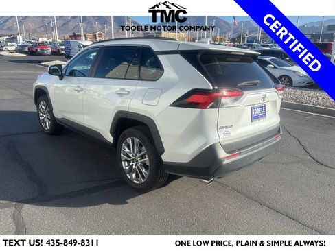 Used 2024 Toyota RAV4 XLE Premium image 5