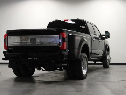Used 2025 Ford F450 Platinum w/ Platinum Plus Package AWD/4WD image 4