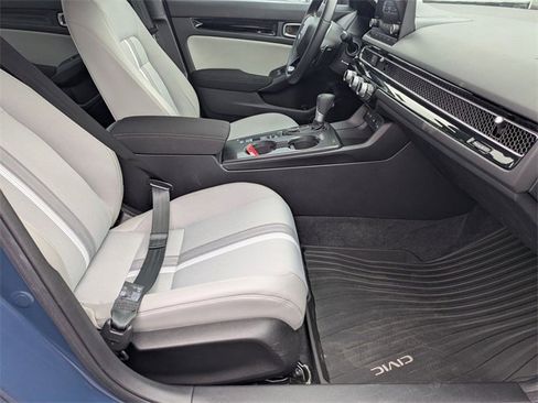 Used 2025 Honda Civic Sport image 34