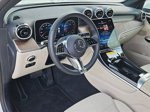 Certified 2026 Mercedes-Benz GLC 300 image 10
