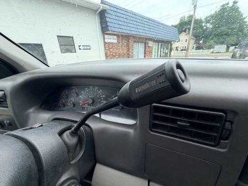 Used 1999 Ford F250 XL RWD image 6