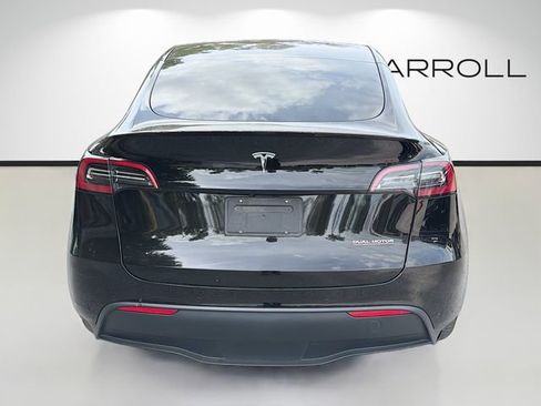 Used 2022 Tesla Model Y Performance image 4