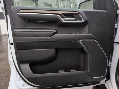 Used 2023 Chevrolet Silverado 1500 LT image 22