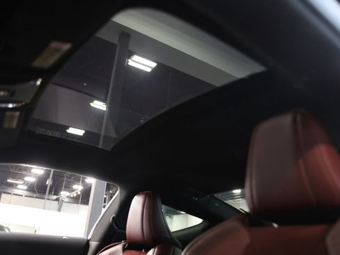 Used 2018 Lexus LC 500 Coupe w/ Sport Package RWD image 38