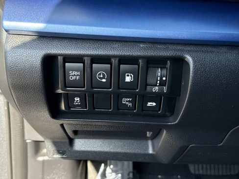 Used 2021 Subaru Crosstrek Hybrid w/ Moonroof Package w/Navigation AWD/4WD image 46