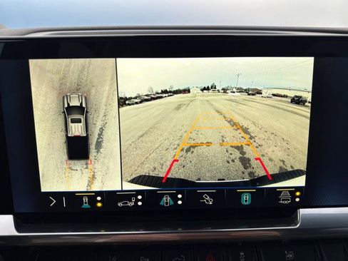 Used 2024 Chevrolet Silverado 3500 LTZ w/ LTZ Convenience Package image 22