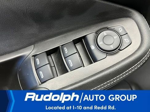 Used 2025 Buick Encore GX Preferred image 13