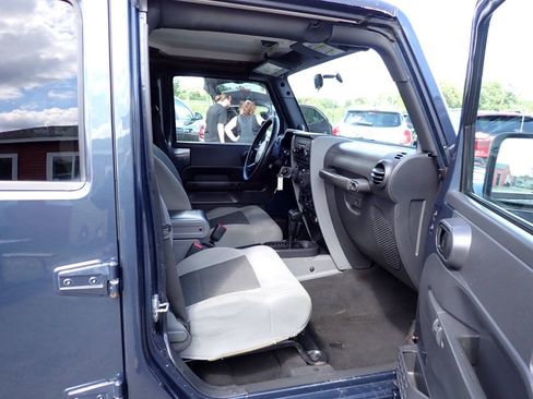 Used 2008 Jeep Wrangler Unlimited X AWD/4WD image 9