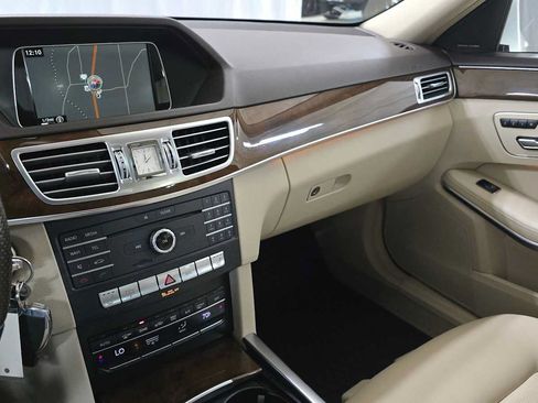 Certified 2016 Mercedes-Benz E 350 Sedan image 35