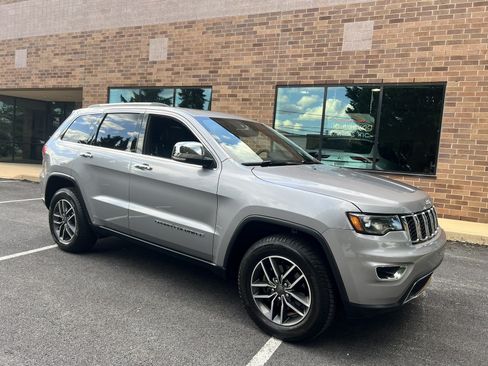 Used 2019 Jeep Grand Cherokee Limited w/ Luxury Group II AWD/4WD image 31