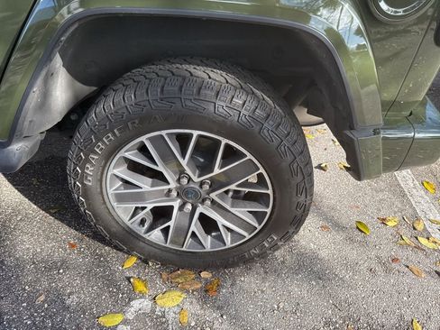 Used 2024 Jeep Wrangler High Altitude image 13