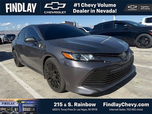 Used 2020 Toyota Camry LE image 1