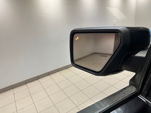 Used 2022 Ford F150 Lariat image 15