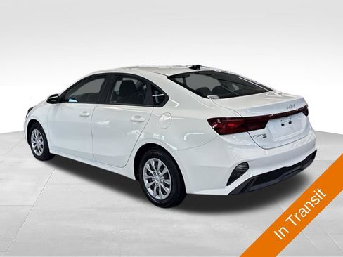 Used 2022 Kia Forte Sedan FWD image 4