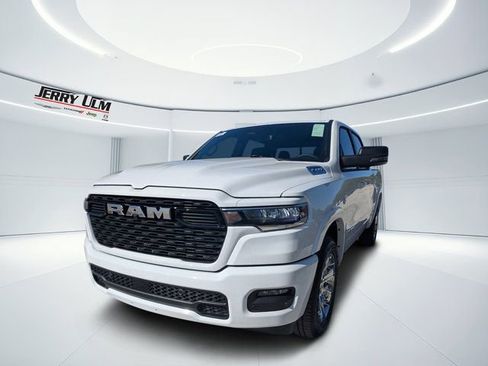 New 2026 RAM 1500 Big Horn AWD/4WD image 6