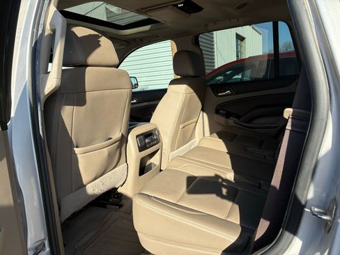 Used 2019 Chevrolet Tahoe LT image 3