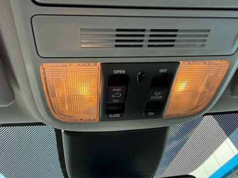 Used 2022 Honda Odyssey EX-L image 15