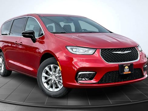 New 2026 Chrysler Pacifica Select image 22