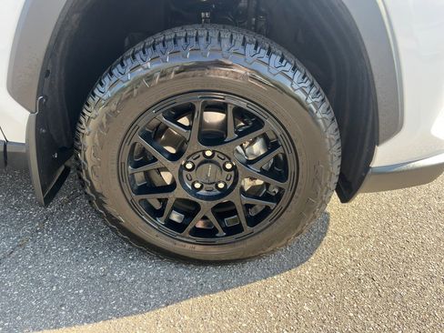 Used 2025 Toyota RAV4 XLE w/ Convenience Package FWD image 29