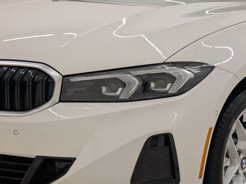 Used 2025 BMW 330i Sedan w/ Premium Package RWD image 11