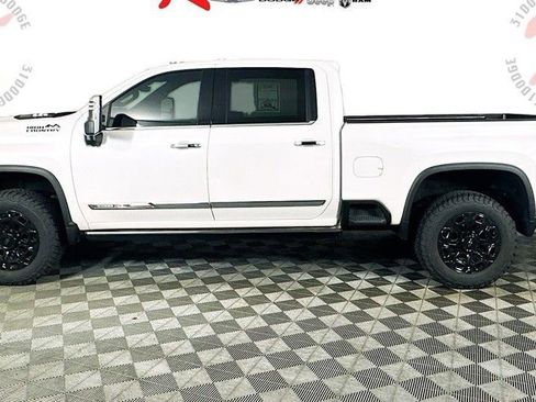 Used 2024 Chevrolet Silverado 3500 High Country w/ High Country Premium Package image 7
