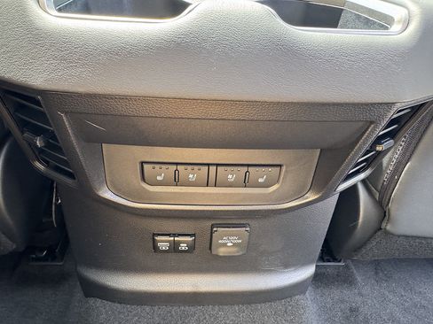 New 2026 Toyota Tundra Platinum AWD/4WD image 12