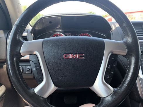 Used 2013 GMC Acadia SLT FWD image 18