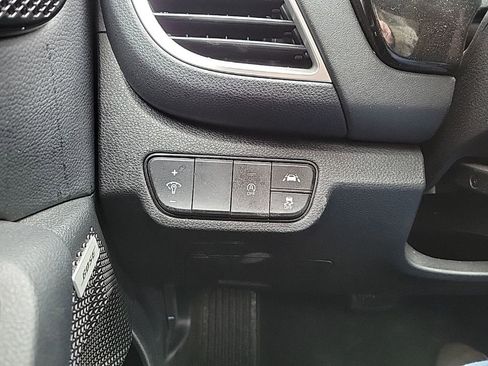 Used 2023 Kia Seltos SX image 23