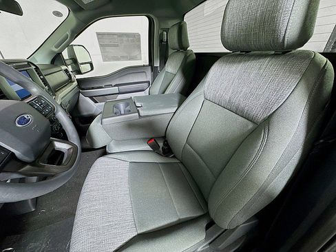 New 2026 Ford F350 XLT w/ FX4 Off-Road Package AWD/4WD image 11