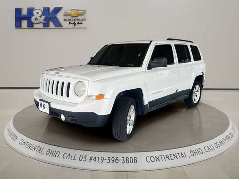 Used 2011 Jeep Patriot Latitude AWD/4WD image 3