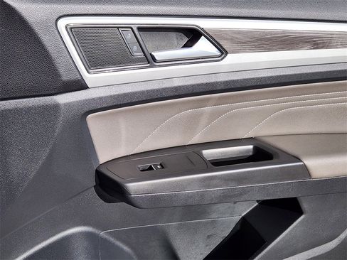 Used 2023 Volkswagen Atlas Cross Sport SE w/ Black Wheel Package image 13