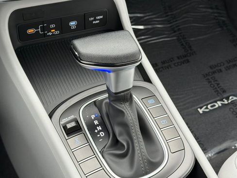 New 2026 Hyundai Kona SE image 19