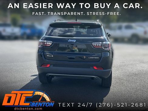Used 2023 Jeep Compass Limited AWD/4WD image 4