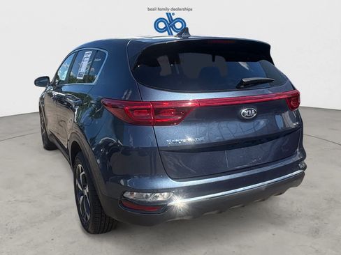 Used 2022 Kia Sportage LX AWD/4WD image 5