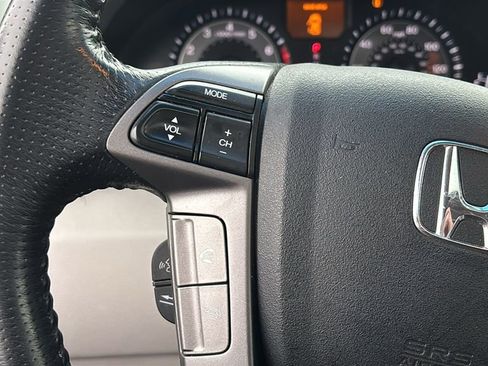 Used 2011 Honda Odyssey Touring image 17