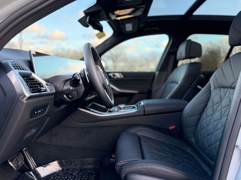 New 2026 BMW X5 xDrive40i w/ M Sport Package image 16