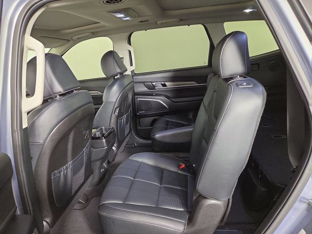 Used 2022 Kia Telluride SX w/ Towing Package AWD/4WD image 18