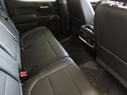 Used 2019 GMC Sierra 1500 SLT image 26