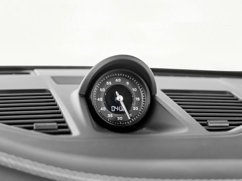 Used 2024 Porsche 911 Carrera GTS w/ Premium Package image 35