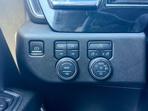 Used 2023 Chevrolet Silverado 1500 RST AWD/4WD image 34