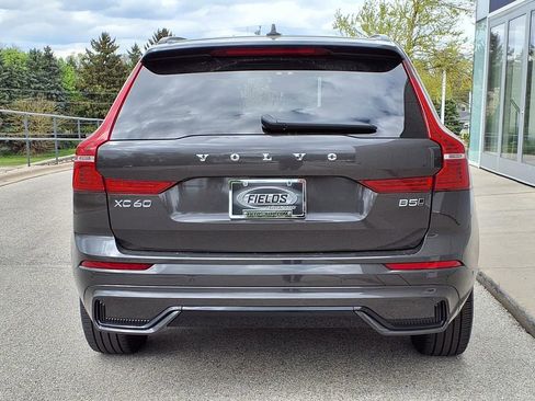 Certified 2024 Volvo XC60 B5 Plus AWD/4WD image 4