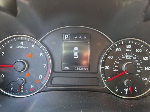 Used 2017 Kia Forte LX w/ LX Popular Package image 13