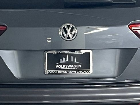 Used 2019 Volkswagen Tiguan SE AWD/4WD image 34