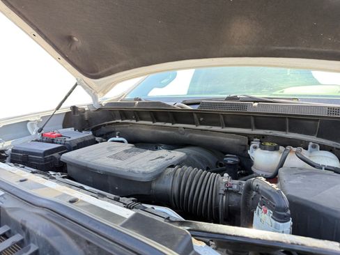 Used 2022 Chevrolet Silverado 1500 LT RWD image 12